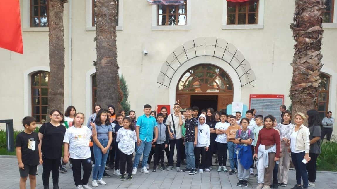 Şehit Uğur Sarıkaya Ortaokulu İzmir Kültür Turunda
